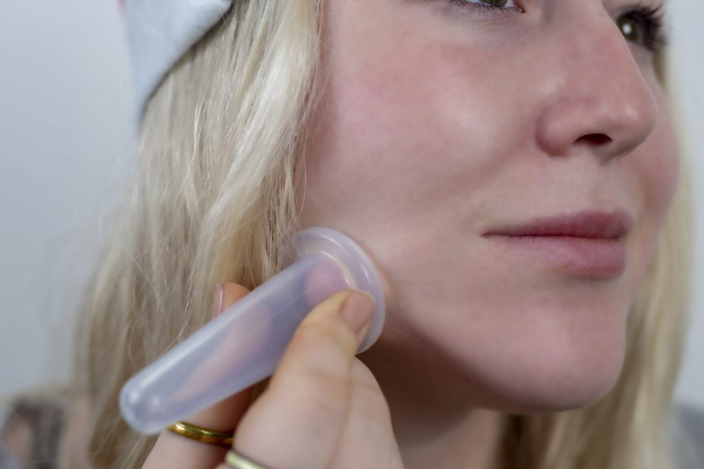 how can facial cupping help with acne 