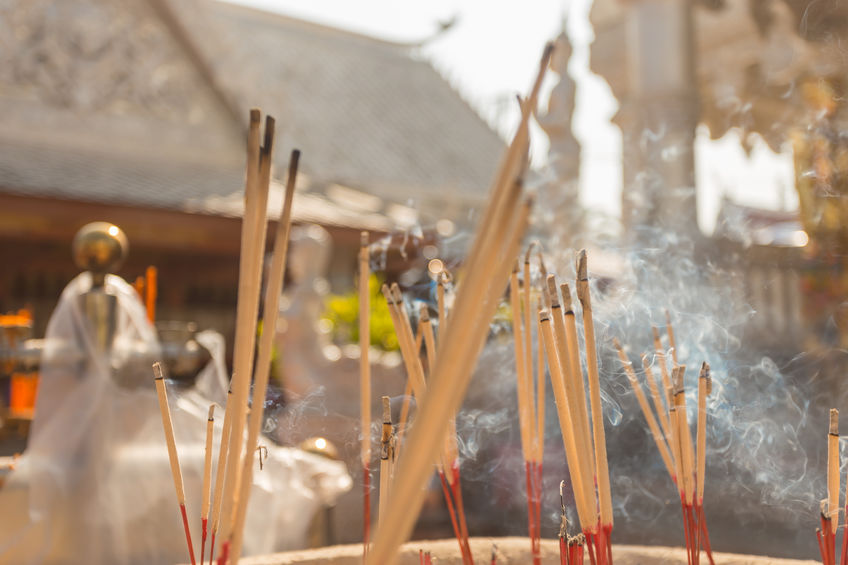 Top 5 Benefits of Burning Incense